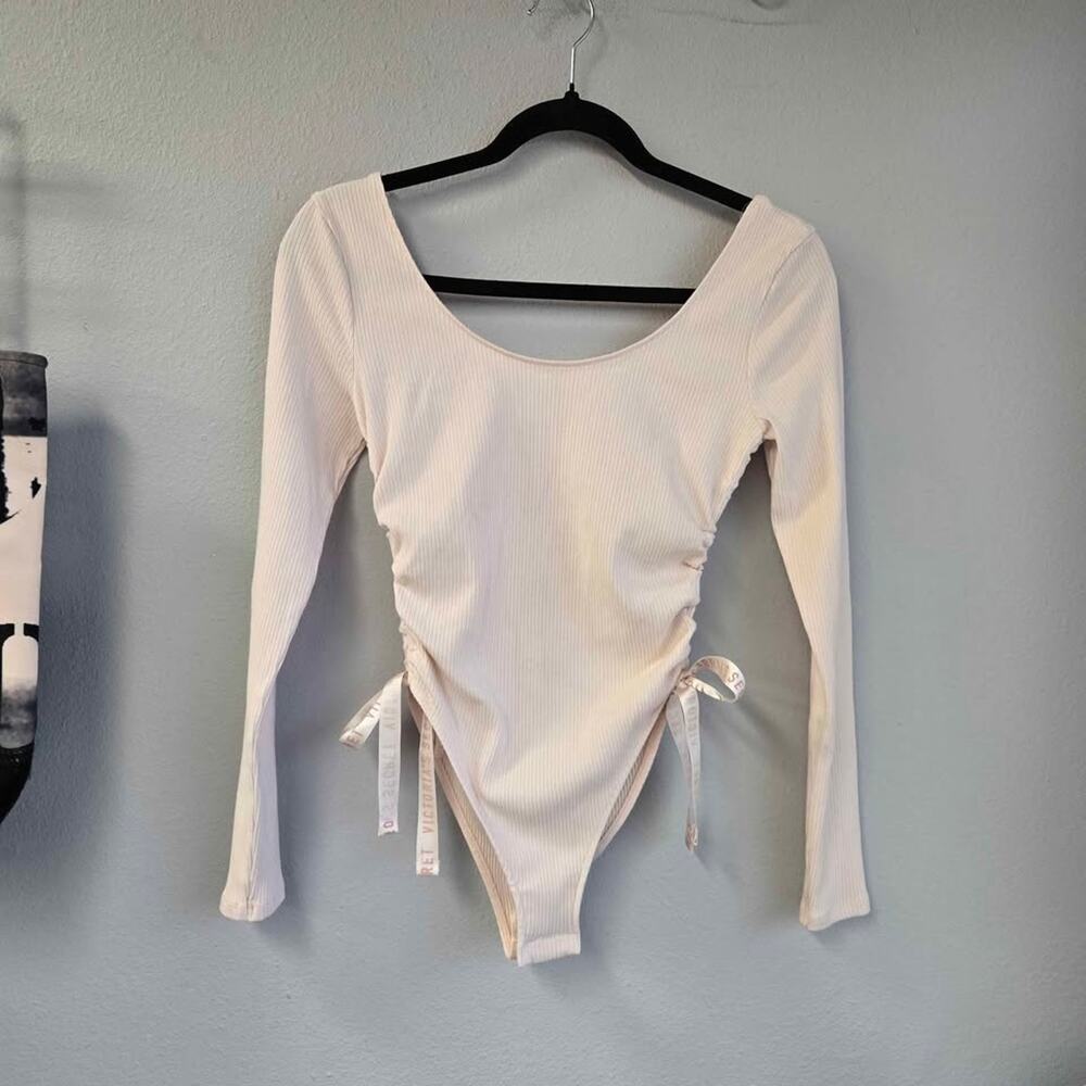 Victoria's Secret Ribbed Ruched Side Bodysuit‎ - Picture 2 of 6